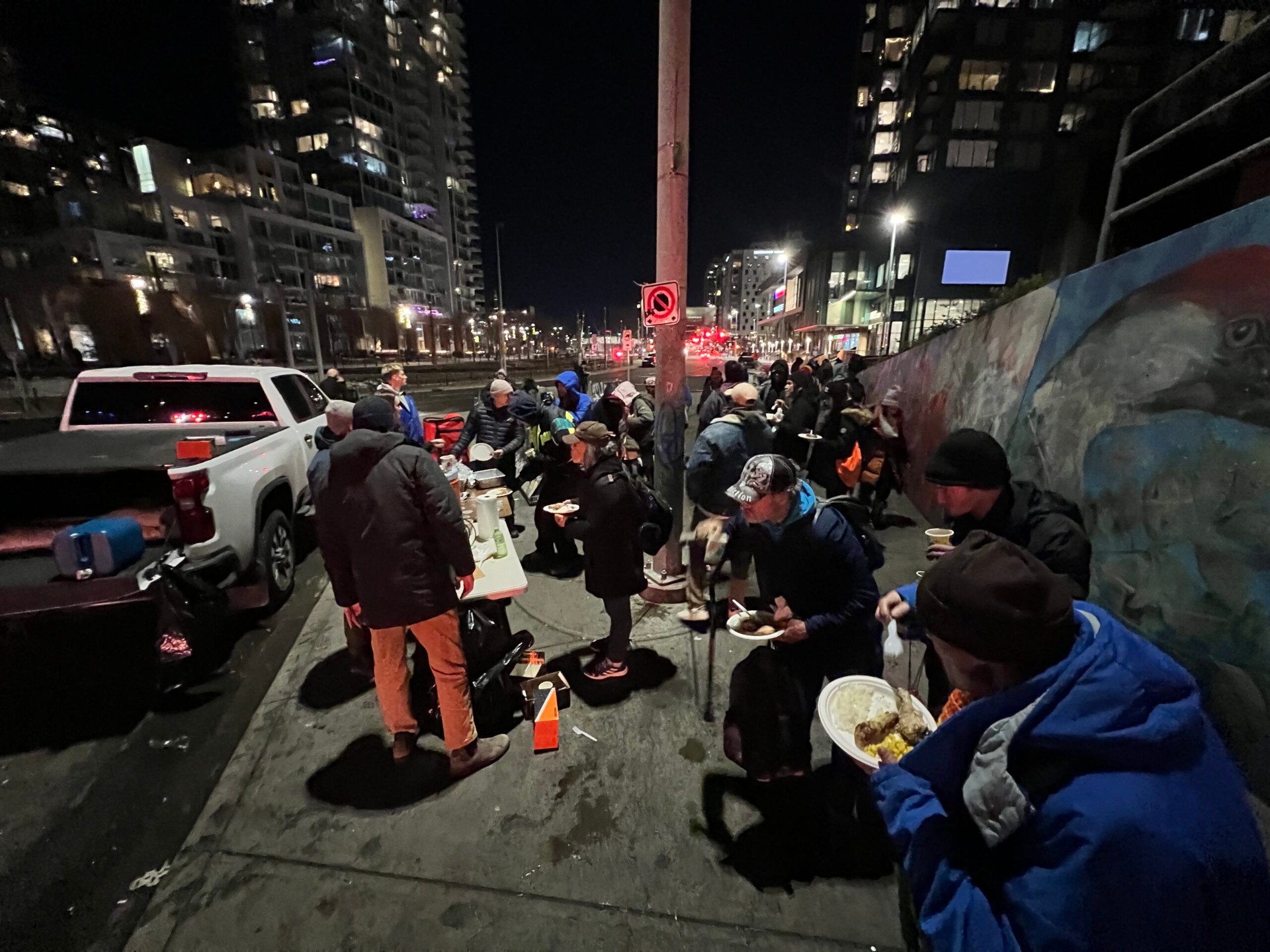 Meal service on the sidewalk